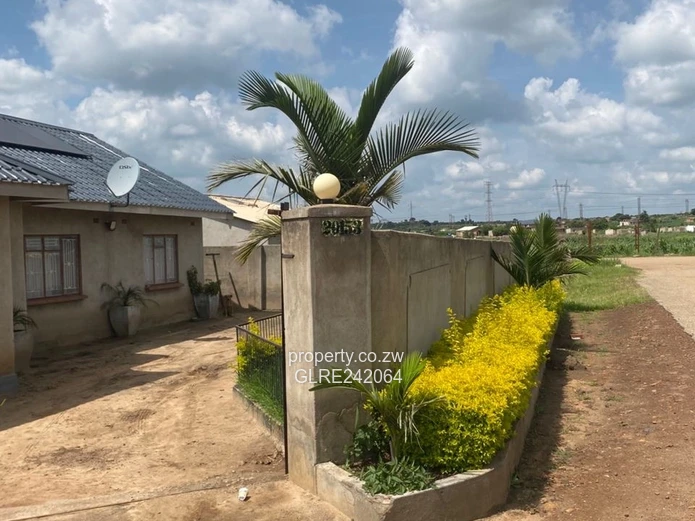  Walled 3-Bed in Budiriro To Let 