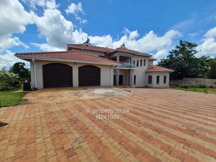 Borrowdale Pomona 7 beds fully furnished house to rent.