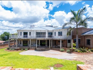 6 Bedroom House