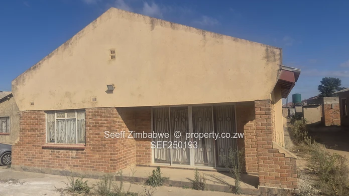 4-Bed Renovation Opportunity with Borehole, Marondera (Sole Mandate)