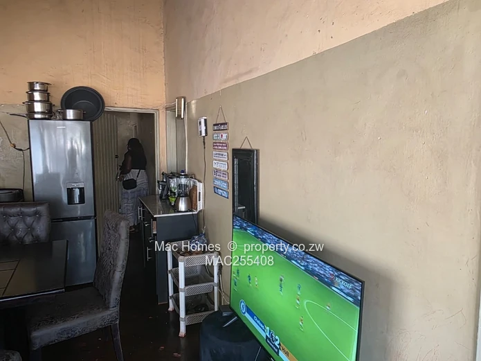 3-Bedroom House For Sale – Zengeza 1, Chitungwiza (Sole Mandate)