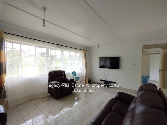 Charming 2-Bedroom Sectional Title Home For Sale In St Andrews Gardens, Meyrick Park.