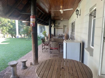 Hotel & Lodge