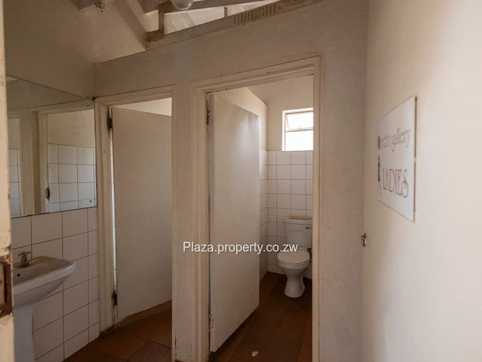 Property With Kirkman Rd Frontage!