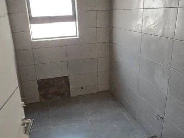 3 Bedroom Flat & Apartment