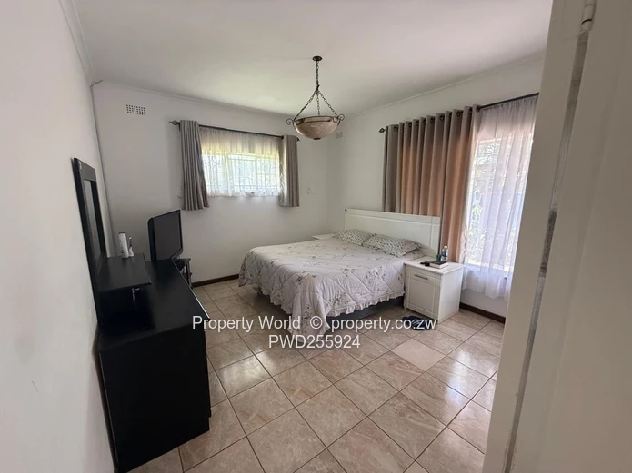 3 Bedroom House To Let In Braeside