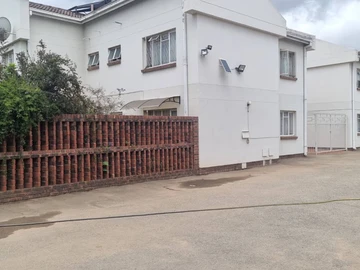 2 Bedroom Garden Flat