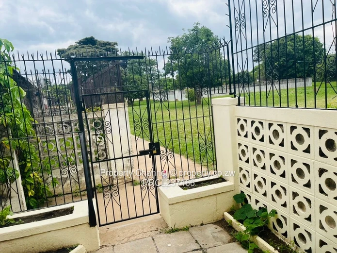 2 bed, lounge, dinning, kitchen apartment