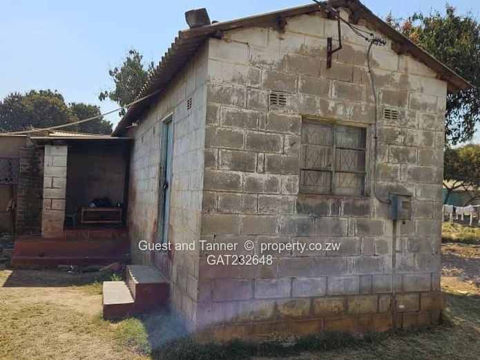 2-Roomed Coalhouse for Sale in Shamva 