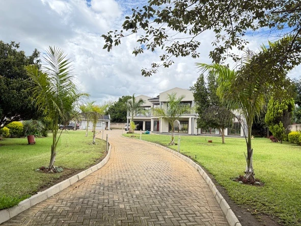 Stunning Double-Storey Family Home!