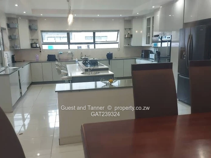 Luxurious 5-Bedroom House in Sandton Phase 1  with Clean Title