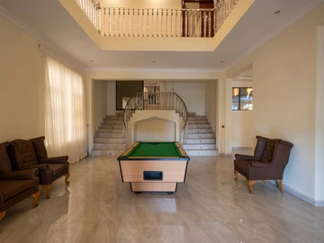 7 Bedroom House