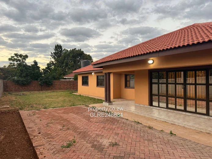 Modern 4-Bed Home in Adylinn - Borehole & Driveway