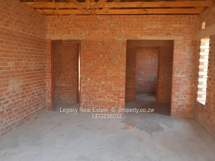 Exceptional  Value Townhouse ,Prime Incomplete Home in Secure Mabvazuva Estate