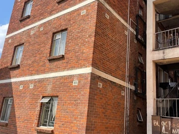 Charming 2-Bed Flat in Budiriro with Borehole – Your New Home Awaits!