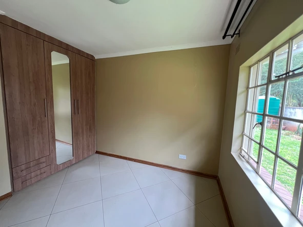 3 Bedroom Flat & Apartment