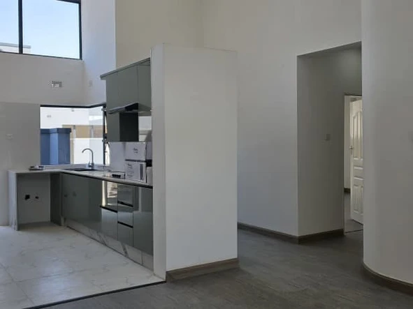 3 Bedroom Flat & Apartment