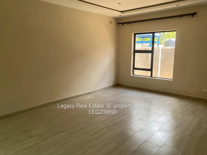 Modern 4-Bedroom Townhouse In Secure Marlborough Complex