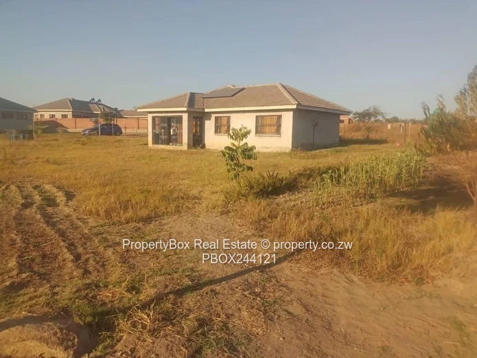 Sunway City property for sale with 3 bed cottage for $165 000