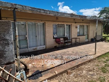 Subdivided Property With Development Potential In Old Marlborough