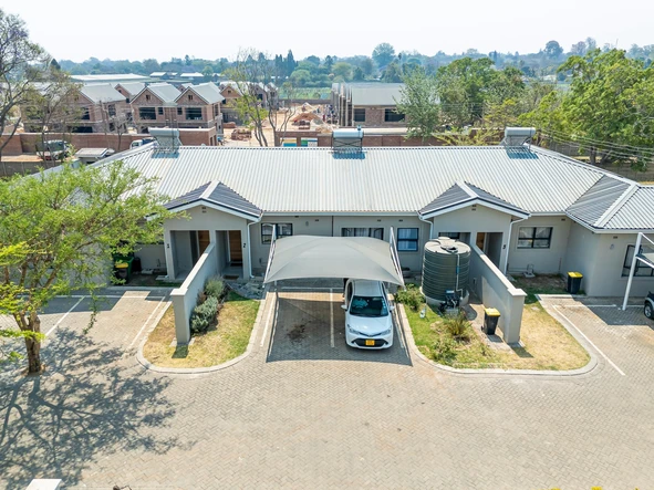 3 Bedroom Flat & Apartment