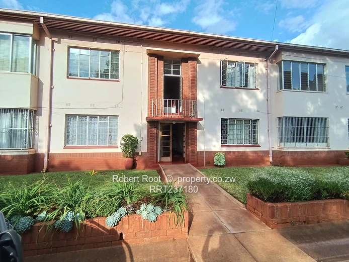 Flat to rent in Avondale