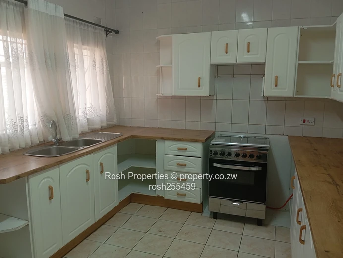 **3-Bedroom Garden Flat for Sale in Greendale North! **