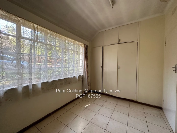 4 Bedroom House - Greystone Park 