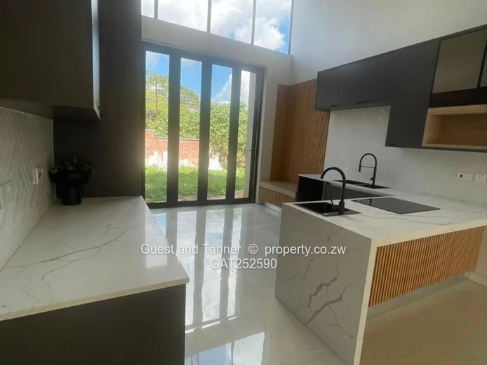 Monavale Modern Luxury Duplex | Close to the CBD