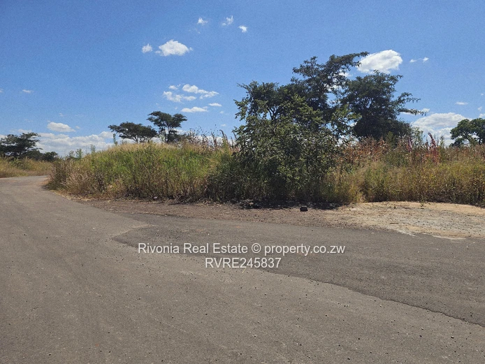 3192 m² Stand in Buckland Terraces, Pomona — Gated, Tarred Road