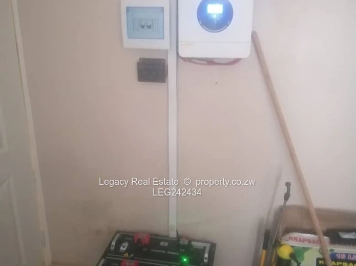 Glaudina House to Let – Solar, Borehole & Water Tank