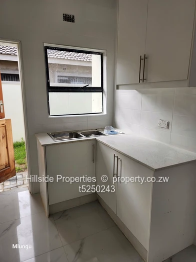 4bed house mabvazuwa phase 2 (Sole Mandate)