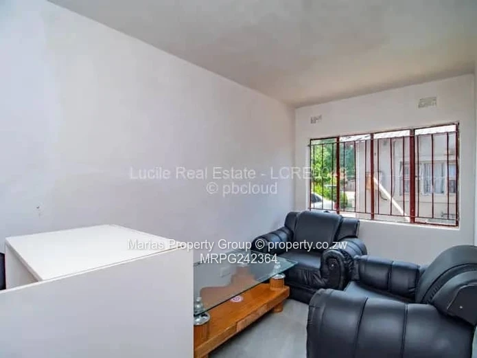 Greendale Brick Townhouse Complex - Furnished, Borehole