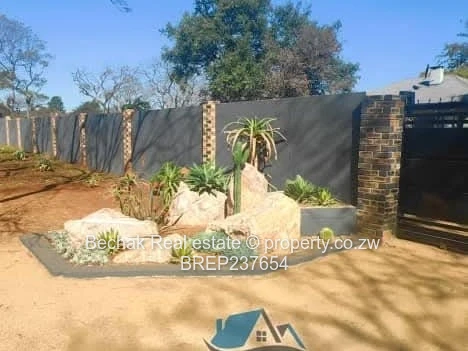 Spacious 3-Bed Home on 3000m² with Borehole - Bulawayo East