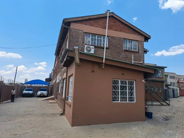 Warehouse & Factory