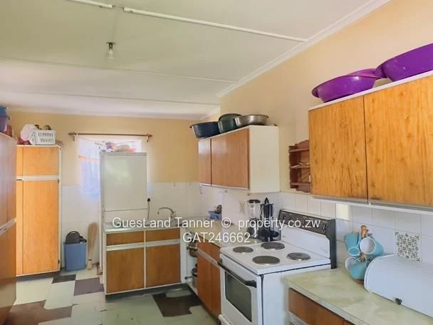 Classic Hillside 4-Bed Family Home for Sale!