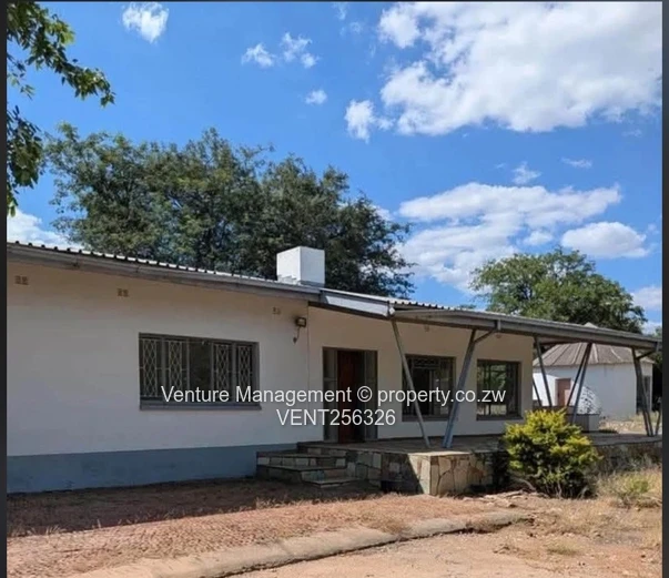 3 bed home| Close to the border | Beitbridge 