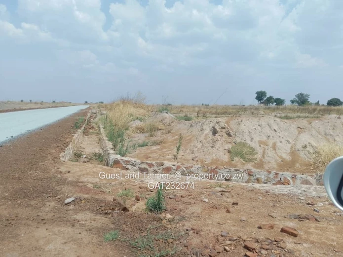 Residential Stand for Sale in Johannesburg Norton Near Harare – 300sqm with Sewers and Tarred  Roads