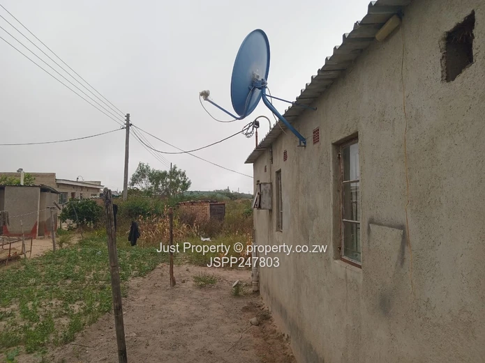 Partially Built 5-Bed Home on 875m² in Chivhu