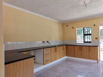 3 Unit Townhouse Complex