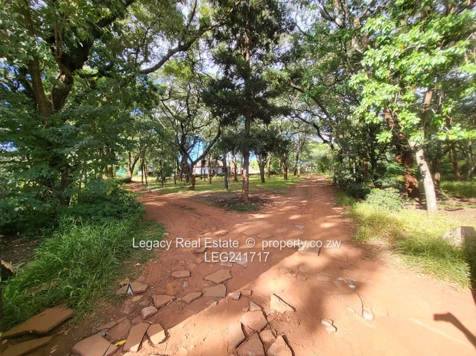 Prime Highlands Estate – Land with Existing 3-Bedroom House