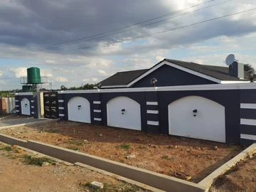 Zimre House for Sale with a Cottage