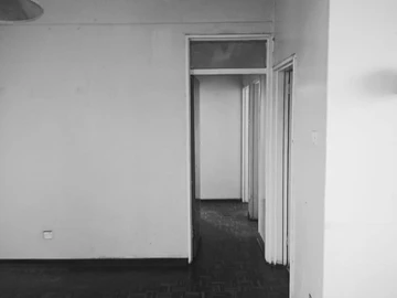 2 Bedroom Flat & Apartment