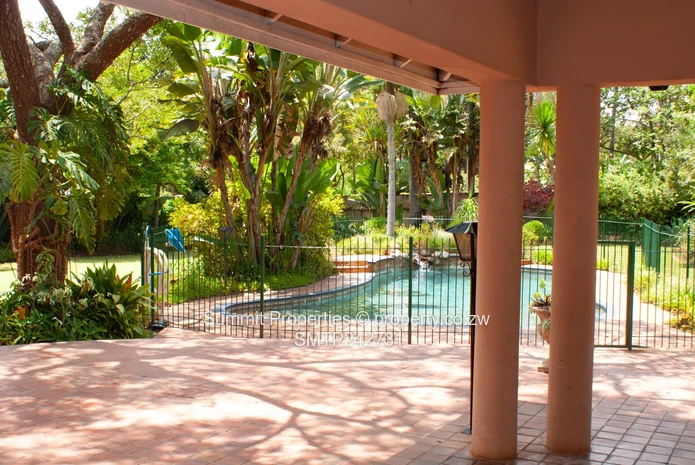 Luxury 6-Bedroom Residence – Ridgeway North