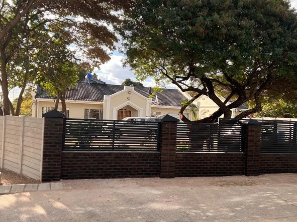 Stunning 3 bed Greendale Townhouse 