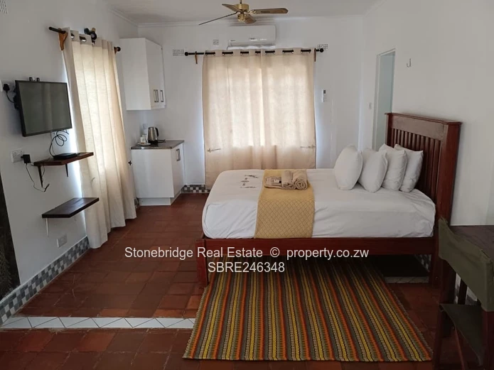 Modern Air BnB in Suburbs for short term rental