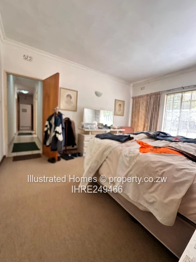 Charming Residence on Orange Grove Drive