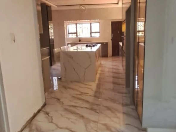 5 Bedroom House