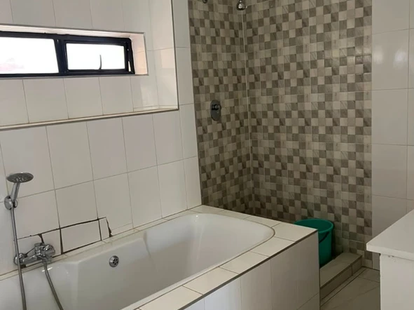 Flat & Apartment
