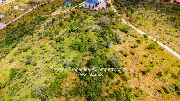 Clipsham 16,000 m² Hilltop Commercial/Residential Site